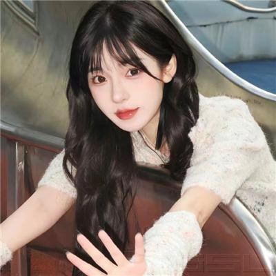9顶假发的女孩